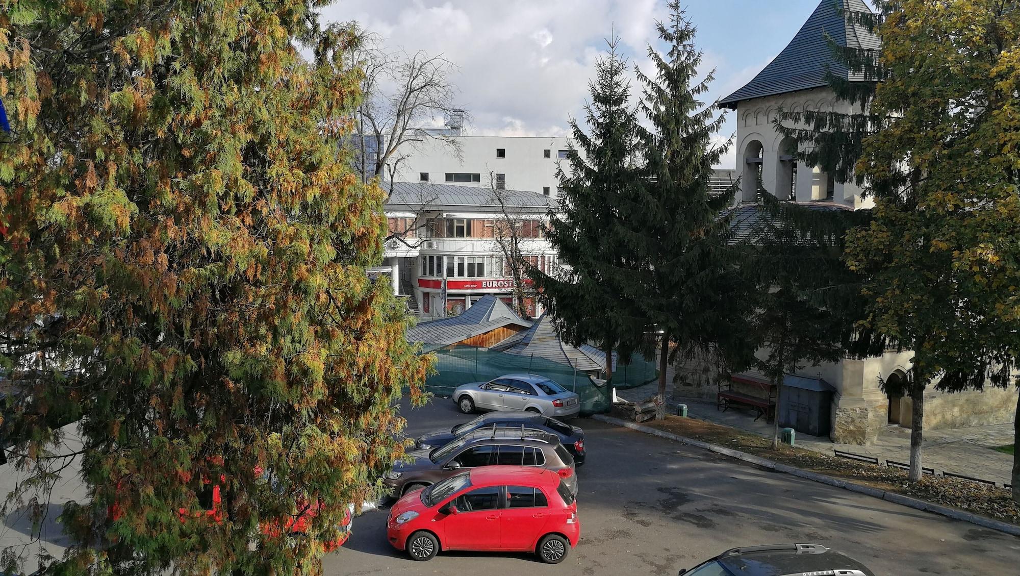 Готель Mycontinental Сучава Екстер'єр фото