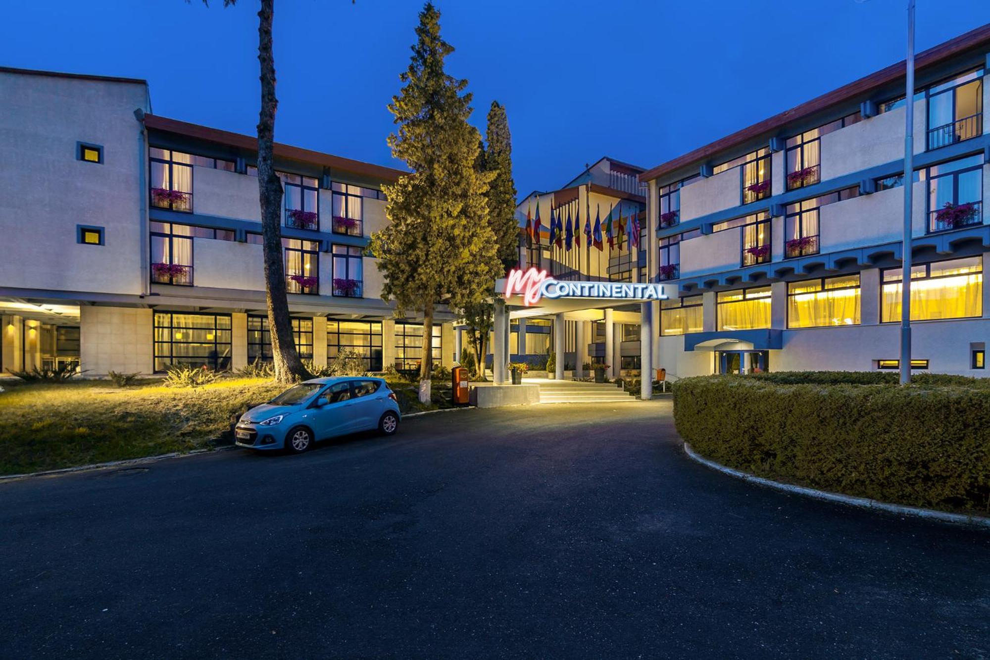 Готель Mycontinental Сучава Екстер'єр фото